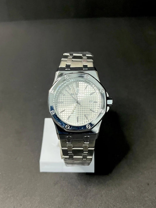AP Royal Oak–Silver Tapisserie Dial AXIOM