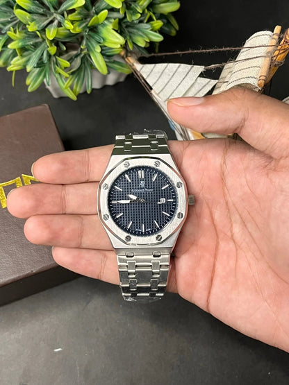 AP Royal Oak–White Tapisserie Dial AXIOM