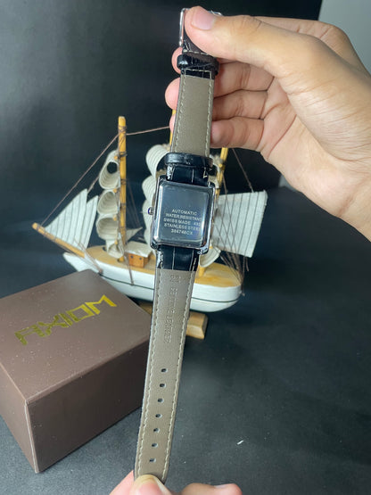 Cartier Tank | Silver Case | Black Leather Strap AXIOM