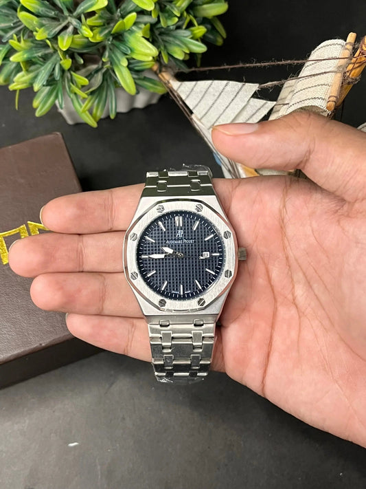 AP Royal Oak–Black Tapisserie Dial AXIOM