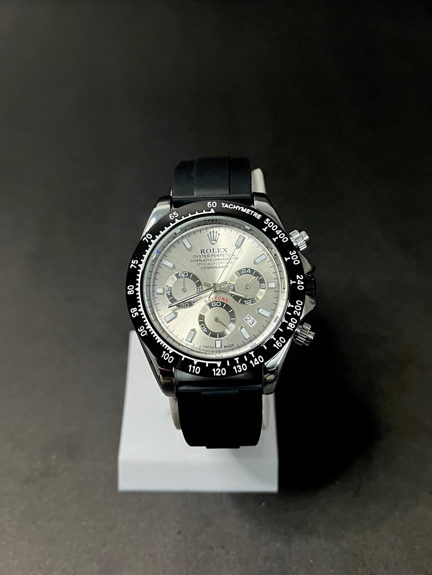 Rolex Cosmograph Daytona Chronograph Watch - Silver Dial
