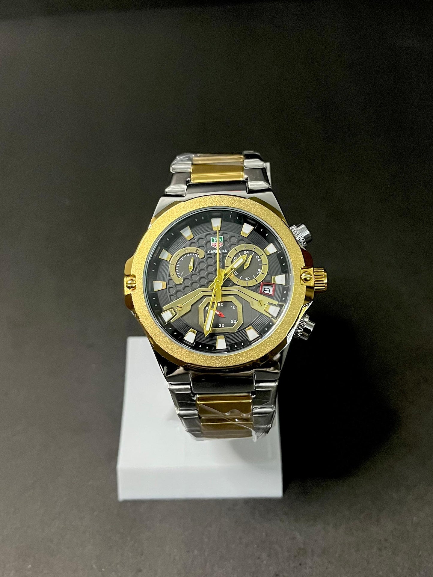 Carrera Chronograph Quartz Watch – Gold & Silver Chain - Black Textured Dial